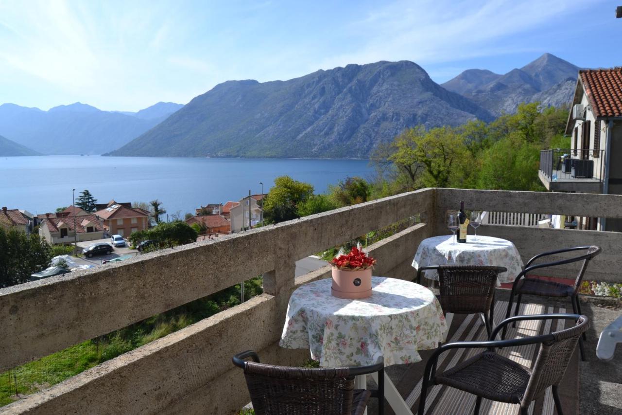 Apartments Dobrisa Kotor Exterior foto