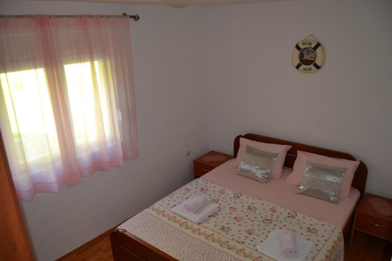 Apartments Dobrisa Kotor Exterior foto