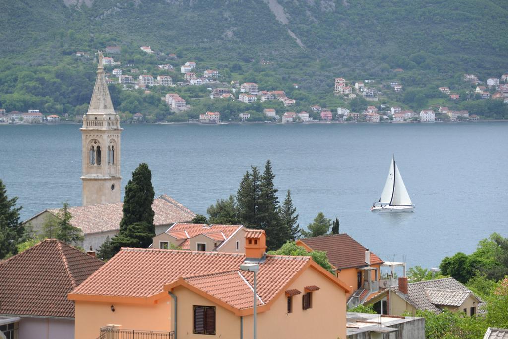 Apartments Dobrisa Kotor Exterior foto