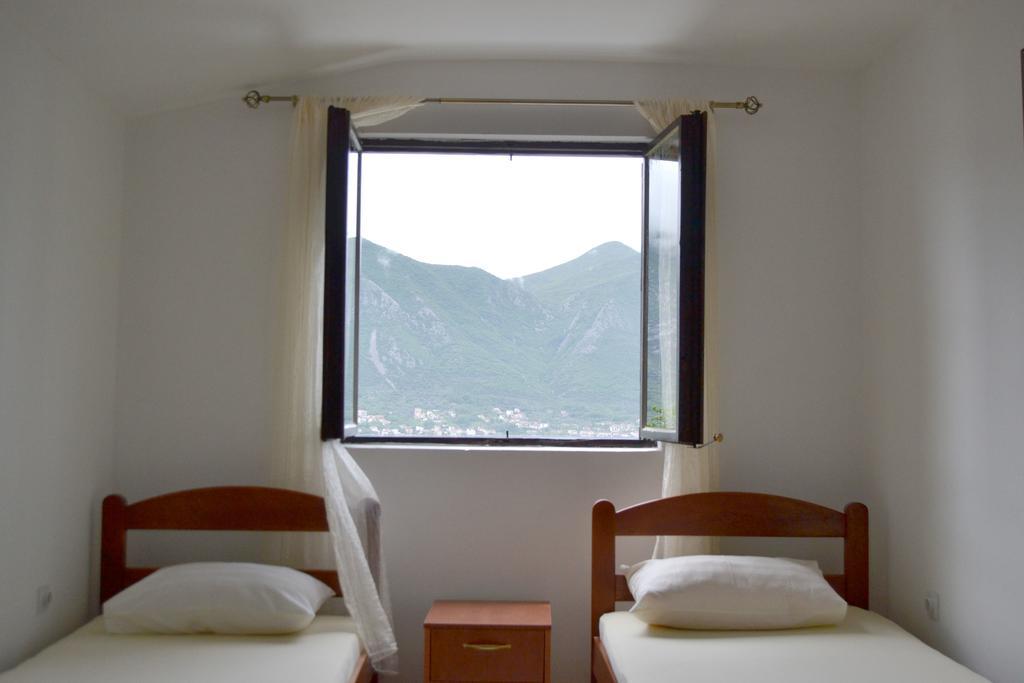 Apartments Dobrisa Kotor Exterior foto